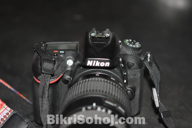 Nikon D 7100